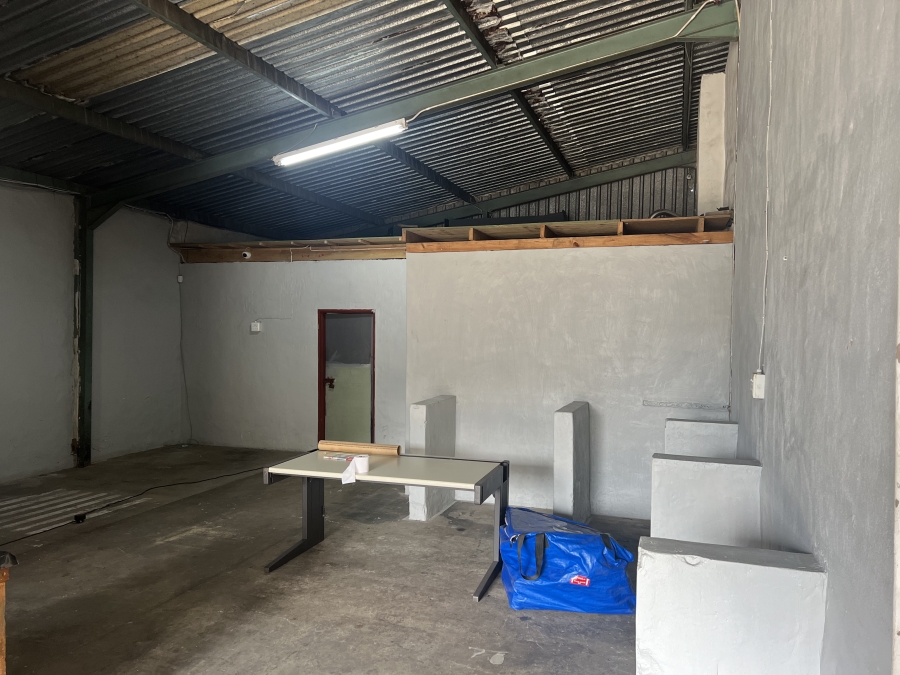 Commercial Property for Sale in Braelyn Industrial Eastern Cape